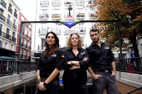 La patrulla gay de la Policía que vela por los derechos LGTBI Si a mí me llaman lesbiana me