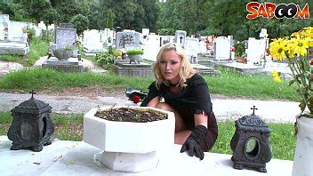 Hot Widow Gets Nailed XVIDEOS