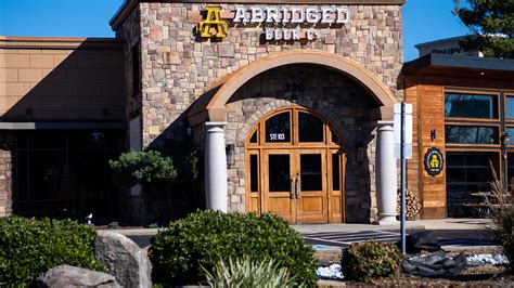 Guide to local breweries and beer in Knoxville, Gatlinburg, Maryville