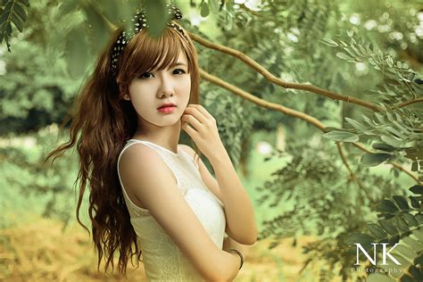 Hot girl ở Tuyệt Tình Cốc Quỳnh Ruby Nga Tây khoe thân phản cảm