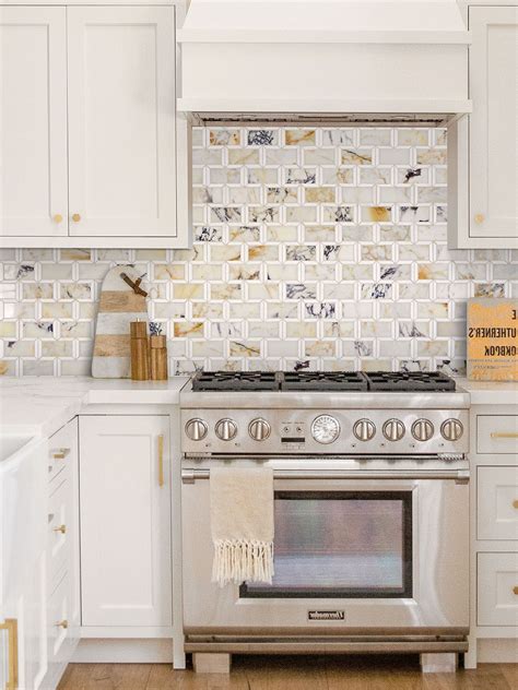backsplash   white kitchen stylish backsplash tiles