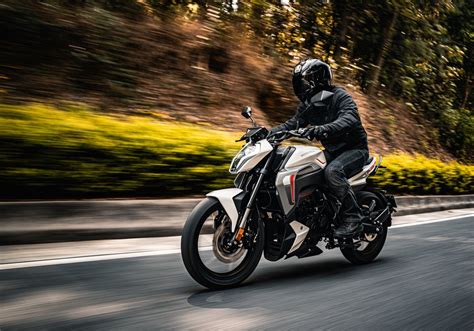 Morbidelli Presenta La F Su Nueva Naked Urbana De Estilo Deportivo