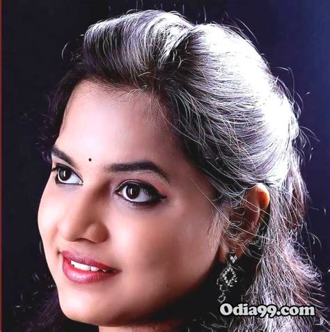 Asima Panda Wiki, Bio, Age, Husband Photo, Family & Mobile Number