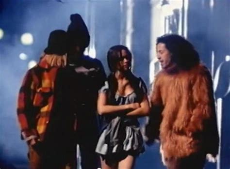 The 50 Sexiest Music Videos Of The 90s Spinditty