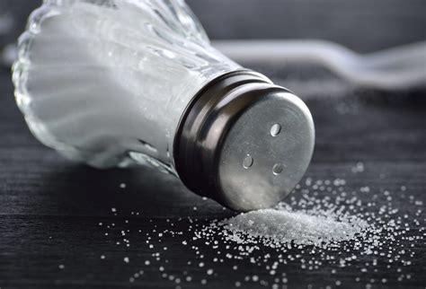 Sal Abaixa A Pressão - Por que o calor intenso baixa a pressão? Usar sal ajuda? Entenda - Estadão