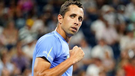 Galan-t win sees Colombian qualifier stun Stef - Tennis Rookie Me Central