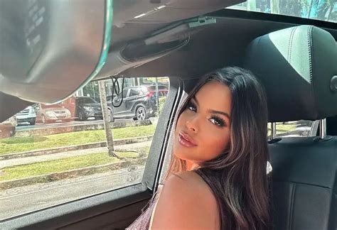 Gracie Bon’s Net Worth Surpasses Expectations—Here’s How She Built It Fast - Veja Store Site
