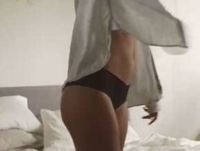 KEITH URBAN SOMEWHERE IN MY CAR NUDE SCENES AZNude