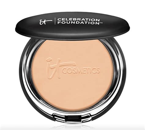15 Best Powder Foundations for Mature Skin, Expert Tested - Parade