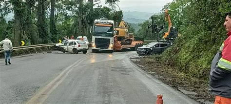 Motorista Morre Ap S Colis O Na Br Em Vargem Bonita Der Luiz