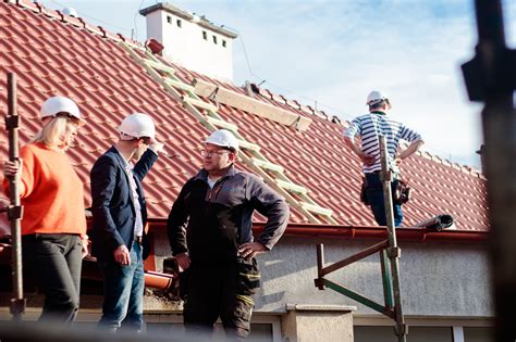 Remont dachu w budynku Szkoły Podstawowej w Dębogórzu Gmina