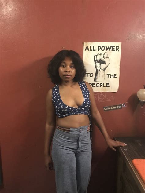 9 Hot Sexy Dominique Fishback Bikini Pics