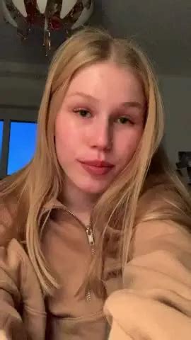 Barely Legal And I Love It To Show My Tits On Here Scrolller