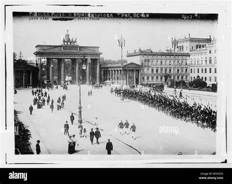 Pariser Platz And Brandenburger Thor Berlin Paris Place And