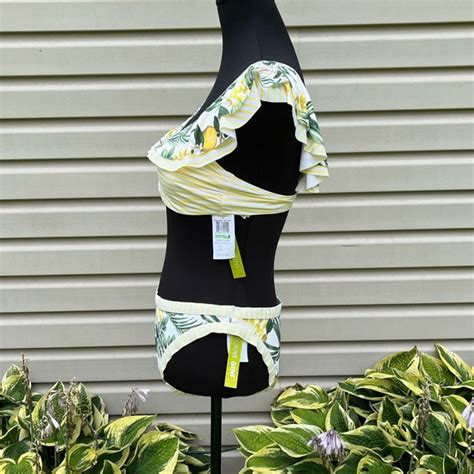Gianni Bini Swim Nwt Gianni Bini Lemon Print Striped Ruffle Bikini Swimsuit Bathing Suit