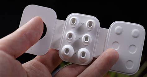 Обзор AirPods Pro 2: на бумаге и в реальной жизни. Крутое обновление!