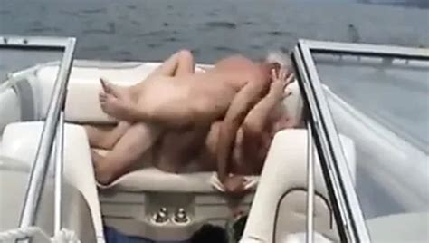 Free Holiday Fun Porn Videos XHamster