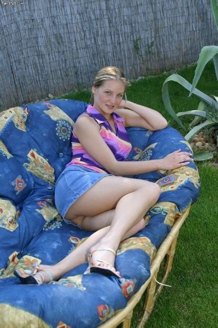 Blonde Babe Posing Outdoors Porn Pictures XXX Photos Sex Images 3149298 PICTOA