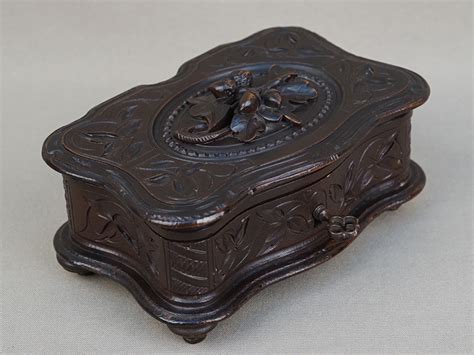 Шкатулка с ключом «Желуди», дерево, резьба, 14,0 × 9,5см, высота 5,5см ...