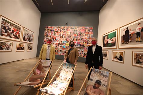 el fotografo britanico martin parr muestra su vision del mundo en el