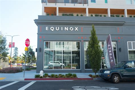 equinox gym interior 8