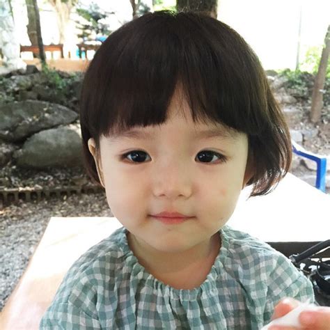 Nh Ng Nh C T H N Qu C Nh M Tr N Instagram Ng Y U V Hot Ngang Ng A C C Instagramer N I