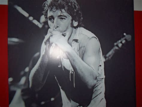 Naked Philadelphian Springsteen Returns To The Streets Of Philadelphia