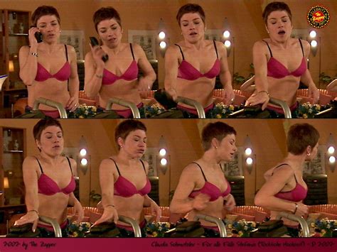 Naked Claudia Schmutzler in Für alle Fälle Stefanie