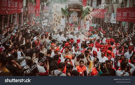 Pune Dhol Tasha Pathak Crowd Celebrating Stock Photo 2227385731