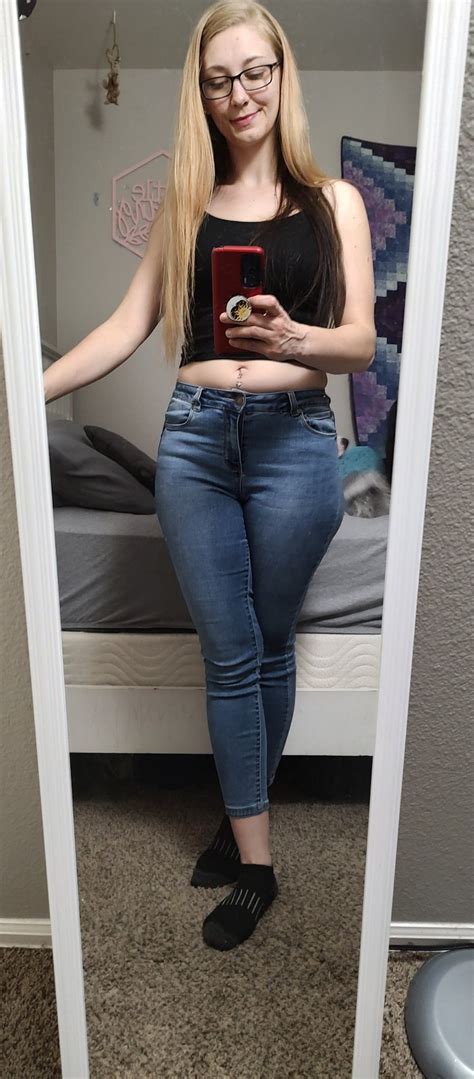 TW Pornstars Rawpunzel Twitter Mommylonglegs Longhair Blonde Milf Onlyfans TALLWOMEN