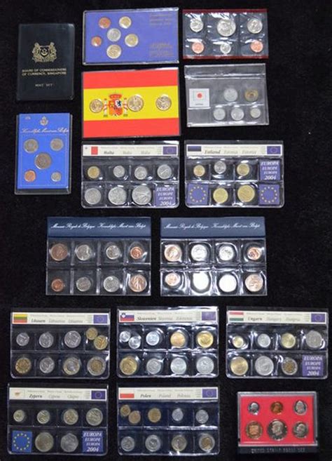 World - Coin sets (16 sets total) from various countries - Catawiki