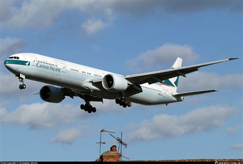 B Kpy Cathay Pacific Boeing Er Photo By Christopher Schmitt Id