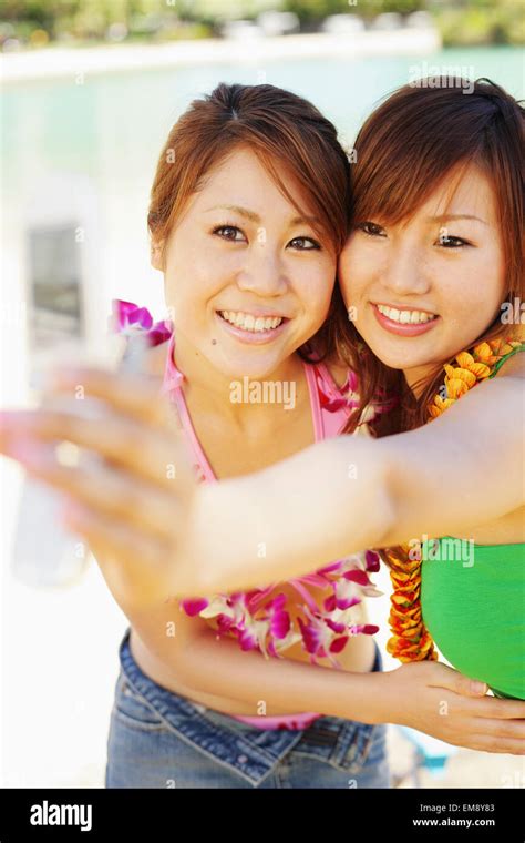 Jolies Filles Bikini Banque De Photographies Et Dimages Haute R Solution Alamy