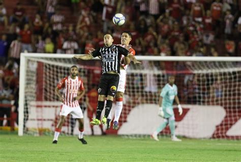 Partidas De Náutico X Botafogo Pb - Equilíbrio histórico marca Náutico x Botafogo-PB, que se enfrentam pela ...