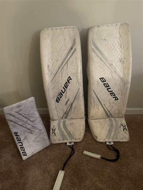 Bauer 2x Pro Large pads | SidelineSwap