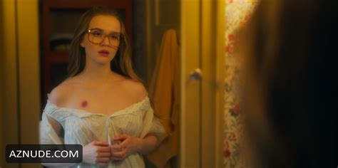 ROAN CURTIS Nude AZNude