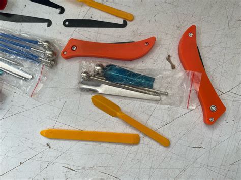 Пистолеты для двухкомпонентной затирки, клея, герметика