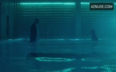 Kathryn Hahn Aubrey Plaza Lesbian Scene In Agatha All Along Aznude