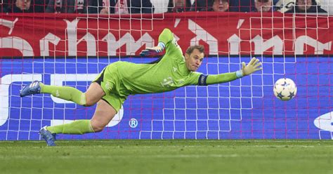 Champions League Neuer rettet Bayern vor Blamage Rekord Serie reißt