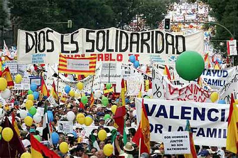 Manifestación contra el matrimonio gay Sociedad EL PAÍS
