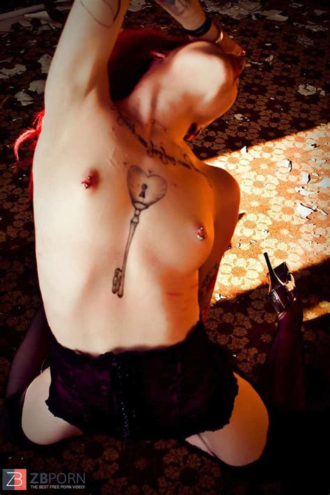 Plastique In Vains Sg Model Crimson Ribbon Zb Porn