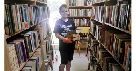 Ето го най-младия библиотекар