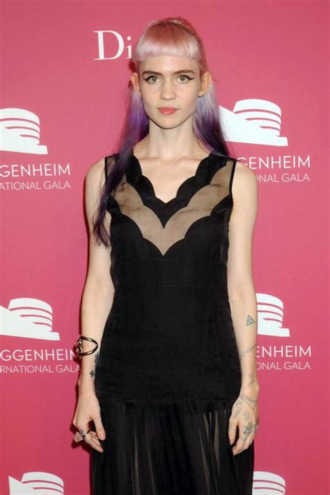 Grimes Topless And Sexy Photos Nude Leaked Diaries