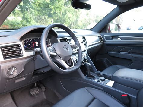 2022 Volkswagen Atlas: 230 Interior Photos | U.S. News