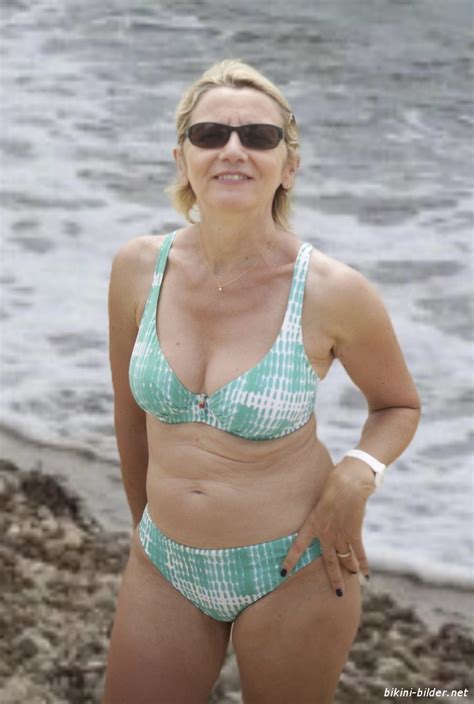 Schöne Reife Frau im Bikini Das Bikini Bilder Album