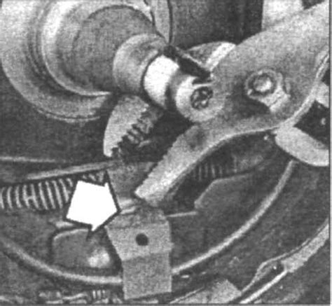 Mitsubishi Colt | Тормозные колодки барабанных тормозов - замена ...