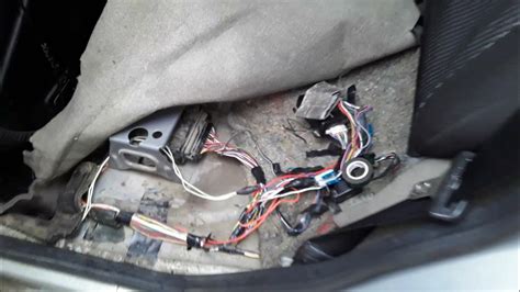 Где находится блок сигнализации на калине - YouTube