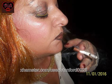 MILF GIVES BLOWJOB Pics XHamster