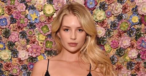 Lottie Moss Poses Completey NUDE In Mirror Selfie After Her Raunchy