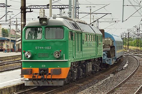 ST44-1102 | 14.06.2008. Gdynia Główna. ST44-1102 | Damian Szarek | Flickr